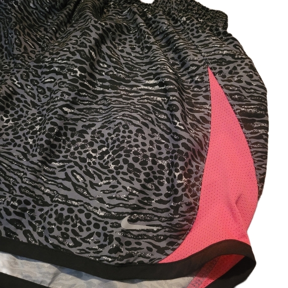 Nike Swim Kids Shorts XL - Picture 2 of 3